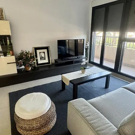 300 M From The ,parking , Breakfast 아파트