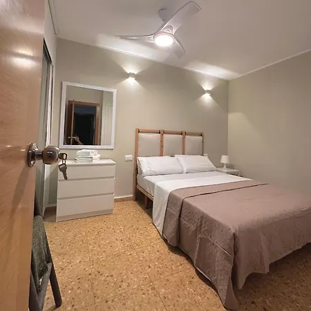 Homestay Cosy With Private Terrace Valencia