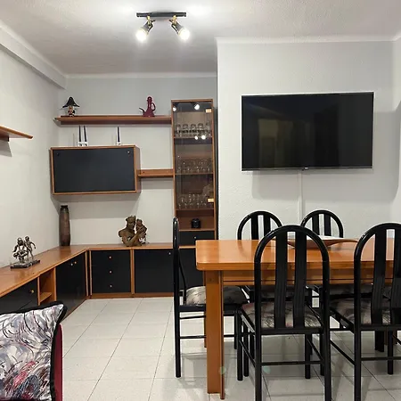 Torres Serranos Apartment