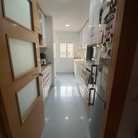 Preciosa Cerca De La Playa Y Universidades Homestay *