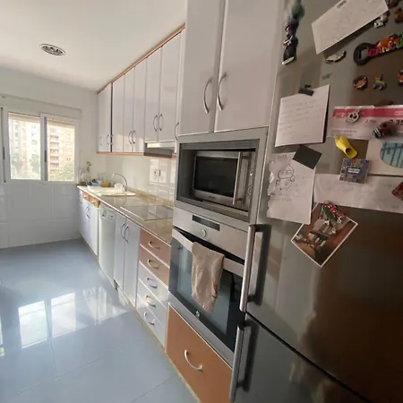 Preciosa Cerca De La Playa Y Universidades Séjour chez l'habitant *