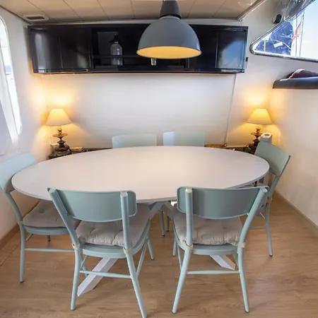 Bateau-hôtel Noche Insolita En Yate De 16m A 2 Minutos De La Playa Valence