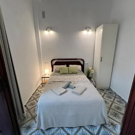 Apartment A Seafaring Refuge In The Heart Of Cabanyal *