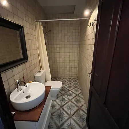 Apartment A Seafaring Refuge In The Heart Of Cabanyal *