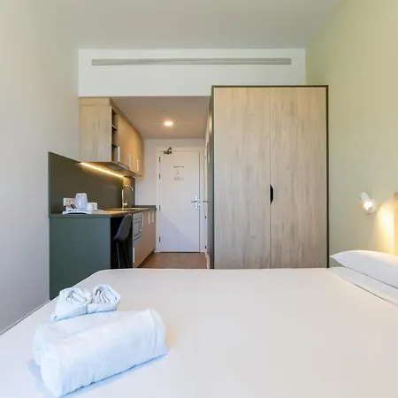Nido Malvarrosa Apartahotel