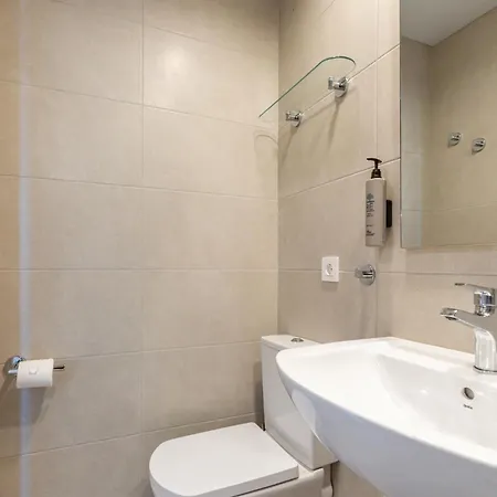Aparthotel Nido Malvarrosa - 3*