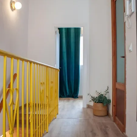 Apartment El Cabanyal Style By The Sea Valencia