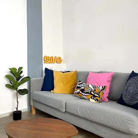 Own Courtyard And 10 Minutes From The By Bici Apartment