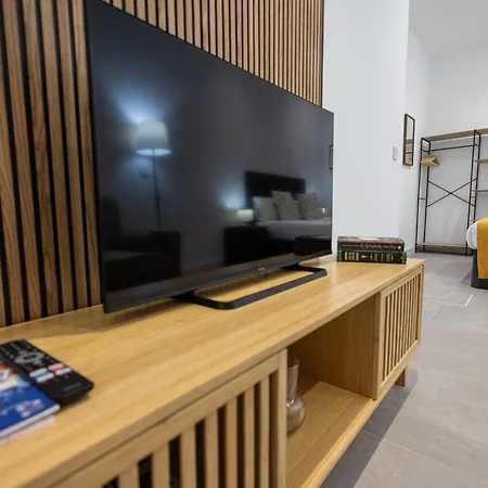 Florit Flats - The Monteolivete Apartment