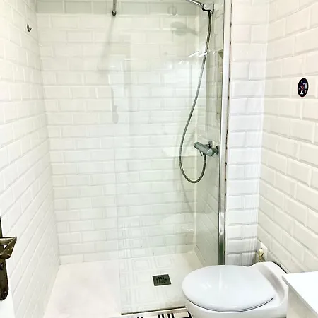 Homestay A 20 Minutos De La Playa Y 10 Minutos Del Puerto De *