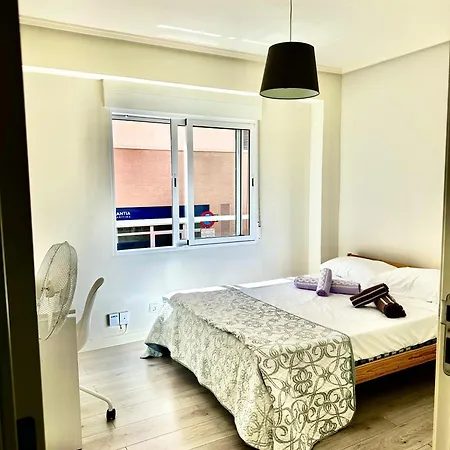 A 20 Minutos De La Playa Y 10 Minutos Del Puerto De Quarto em Acomodações Particulares