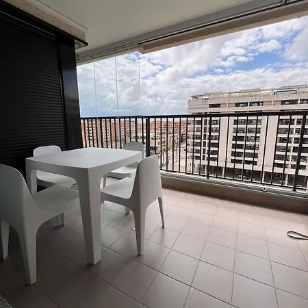 Con Vistas Al Mar, Piscina Y Pista De Paddle