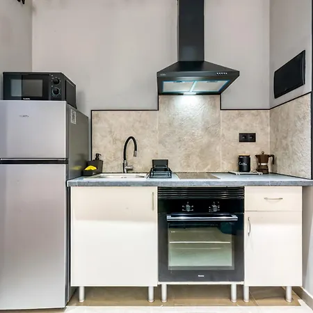 Scape Apartment *