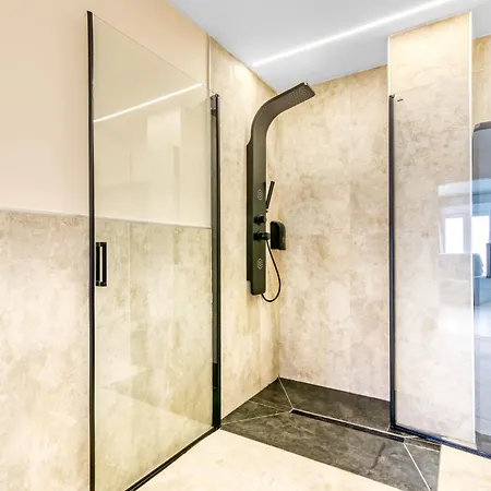 Scape Apartment *