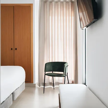 Apartment White *