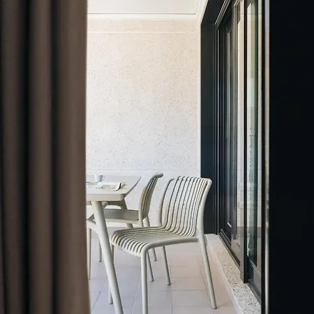 Apartment White