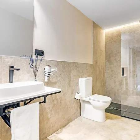 Apartment City Suites *