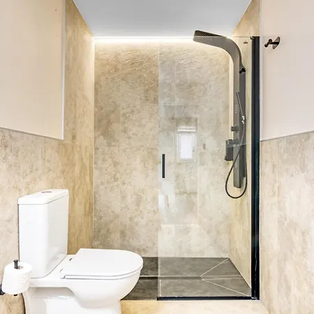 City Suites *