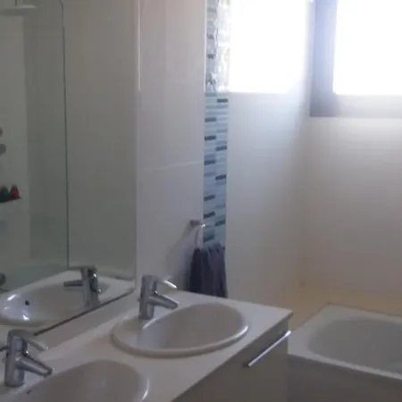 Apartment Luxurious Near The