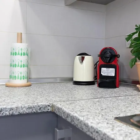 Hogar Tradicional Con Balcon Cerca De La Playa アパート バレンシア