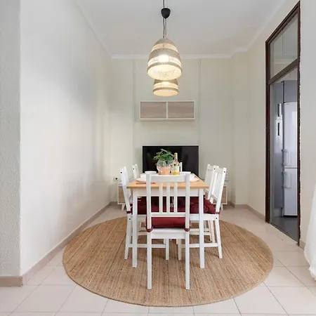 Hogar Tradicional Con Balcon Cerca De La Playa Apartment