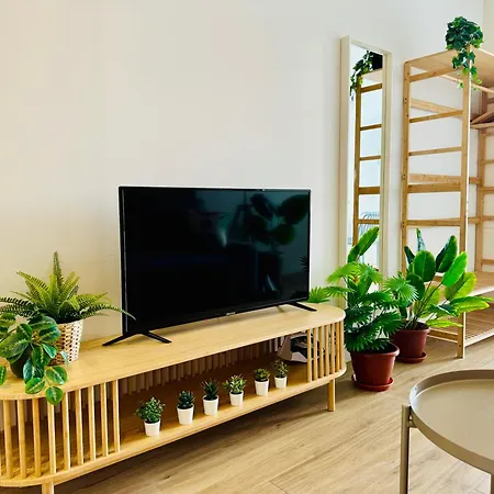 Lägenhet Beautiful Flat Next The