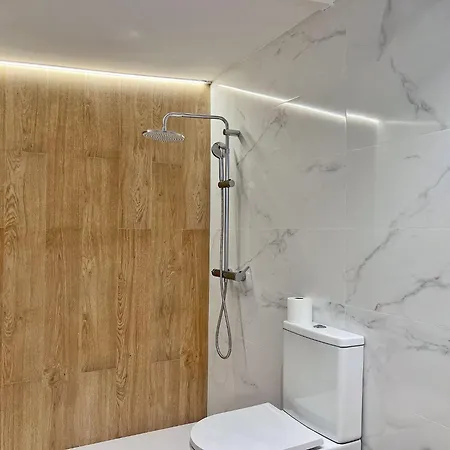 דירה Spacious 75M Family Apt Near Ave And Free Parking ולנסיה