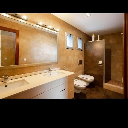 Chiva House Villa