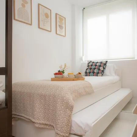 Apartment Singularstays Plaza Andujar Valencia