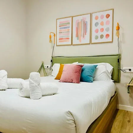 Spacious, Designer & Bright Flat
