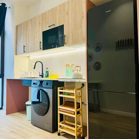 Spacious, Designer & Bright Flat Valencia