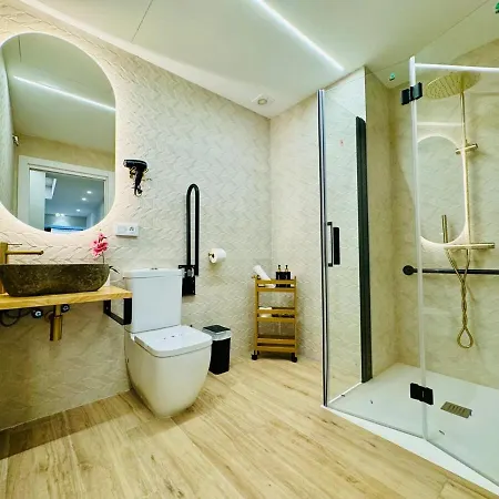 Spacious, Designer & Bright Flat Apartment Valencia