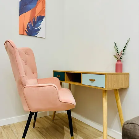 Spacious, Designer & Bright Flat Valencia