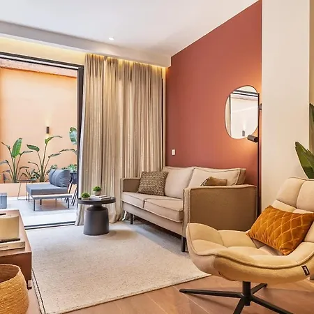 Modern And Luxurous Valence