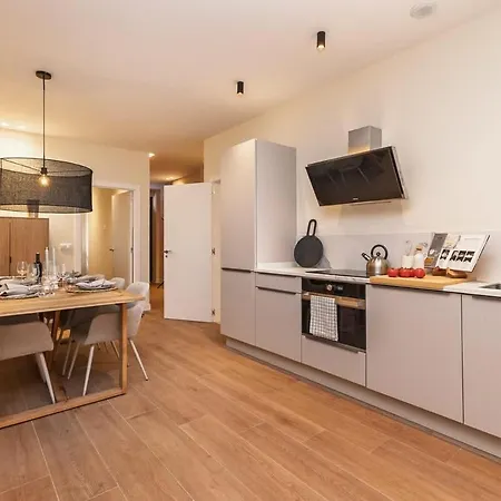 Apartment Modern And Luxurous *