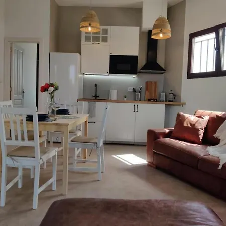 Relaxing House Overlooking Beautiful Of Arts Apartment *