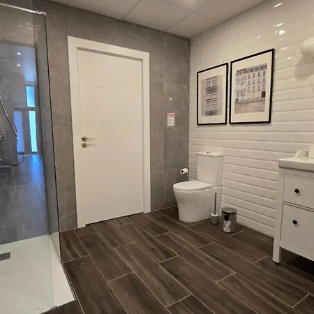 Legacy Modern Suits Apartment *