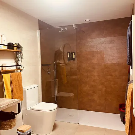 Tipo Loft De Estilo Selvático Y Safari, Con Encanto Y A Pasos Del Mar