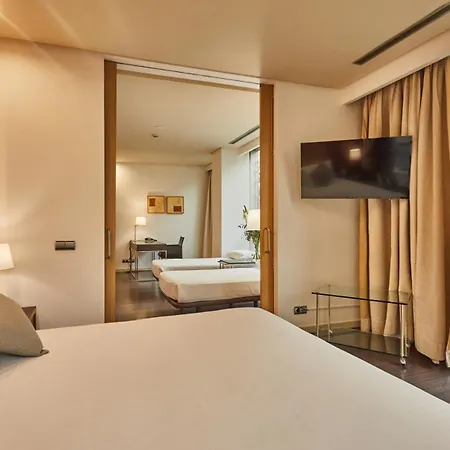 Silken Puerta 4* ולנסיה