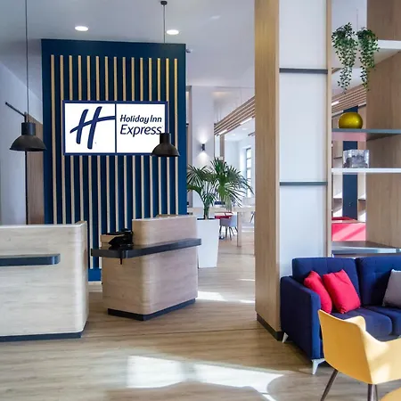 Express Ciudad De Ciencias By Ihg Hotell 3*