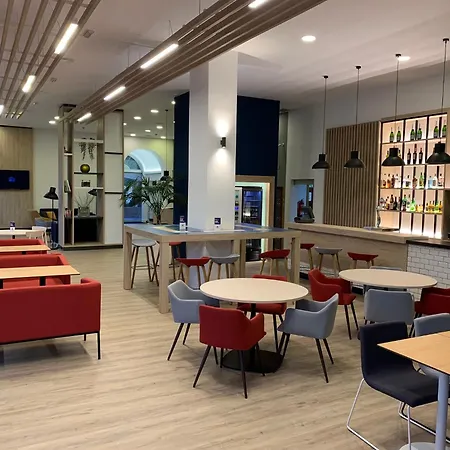 Hotell Express Ciudad De Ciencias By Ihg Valencia