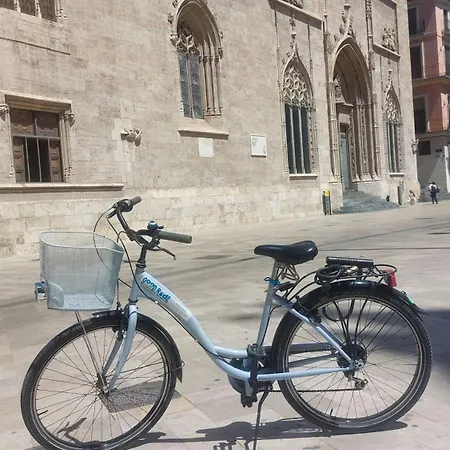 Hogar Vera Apartments&bikes アパート バレンシア