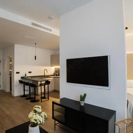 Demetrio By Alma Apartment