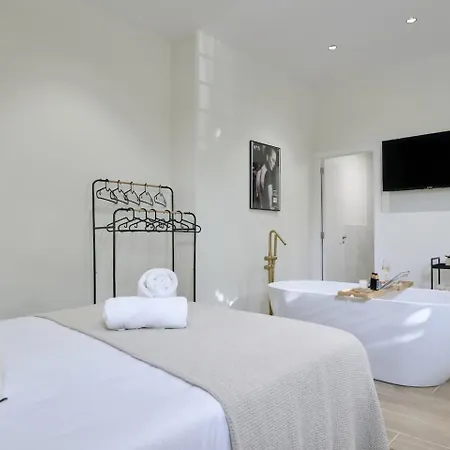 Apartment Romantic N1 Oceanografico Virkin