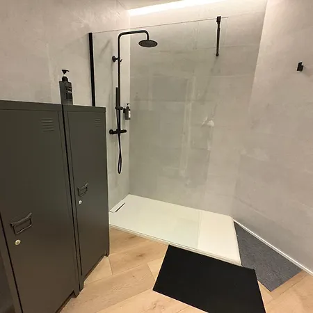 Mestalla Flats & Rut