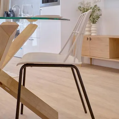 Romantic Roig Arena N1 Virkin Apartman Valencia