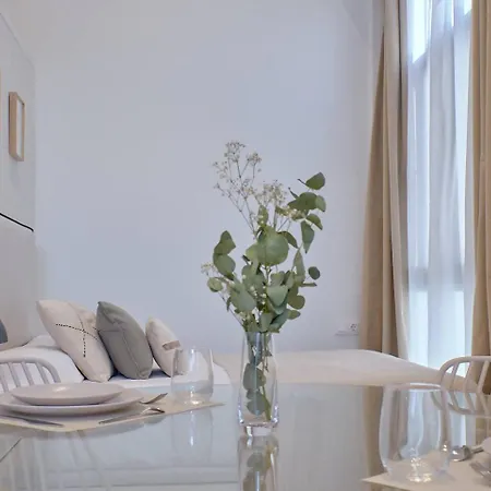 Romantic Roig Arena N1 Virkin *