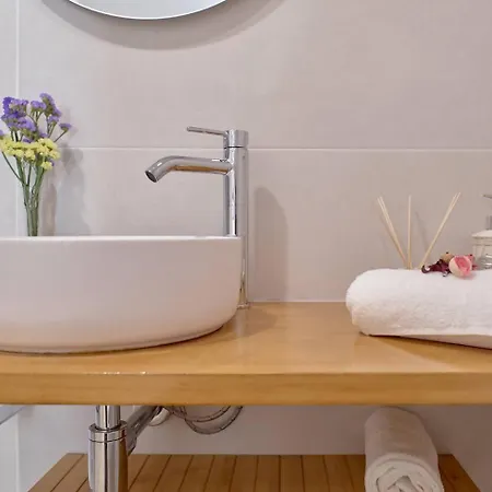 Roig Arena Romantic Suite N10 By Virkin Suites *
