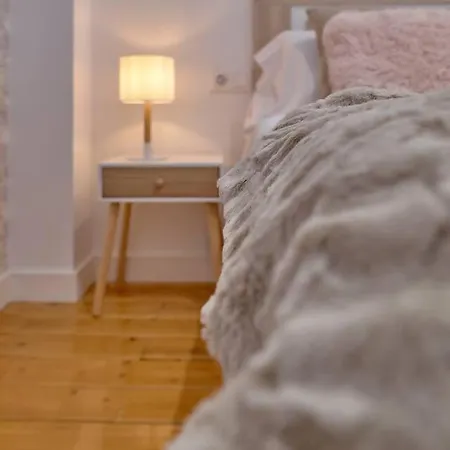 Roig Arena Romantic Suite N10 By Virkin Suites