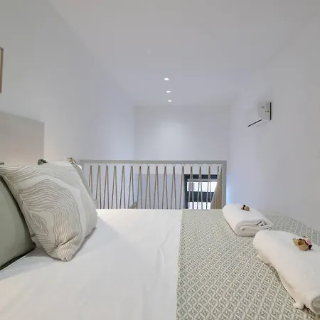 Romantic Roig Arena N2 Virkin *